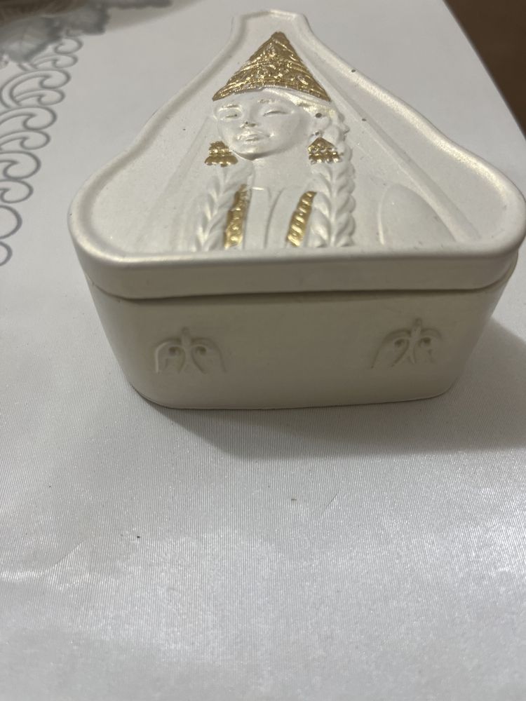 Отдам шкатулки новые