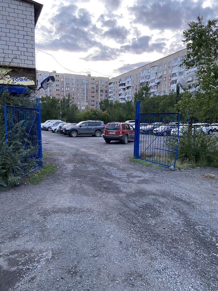 Продам автостоянку