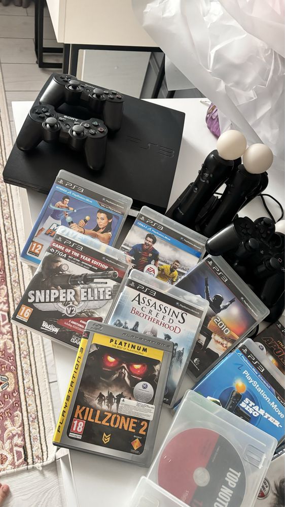 плестейшен 3 или 4 15+ игры полный комплектация