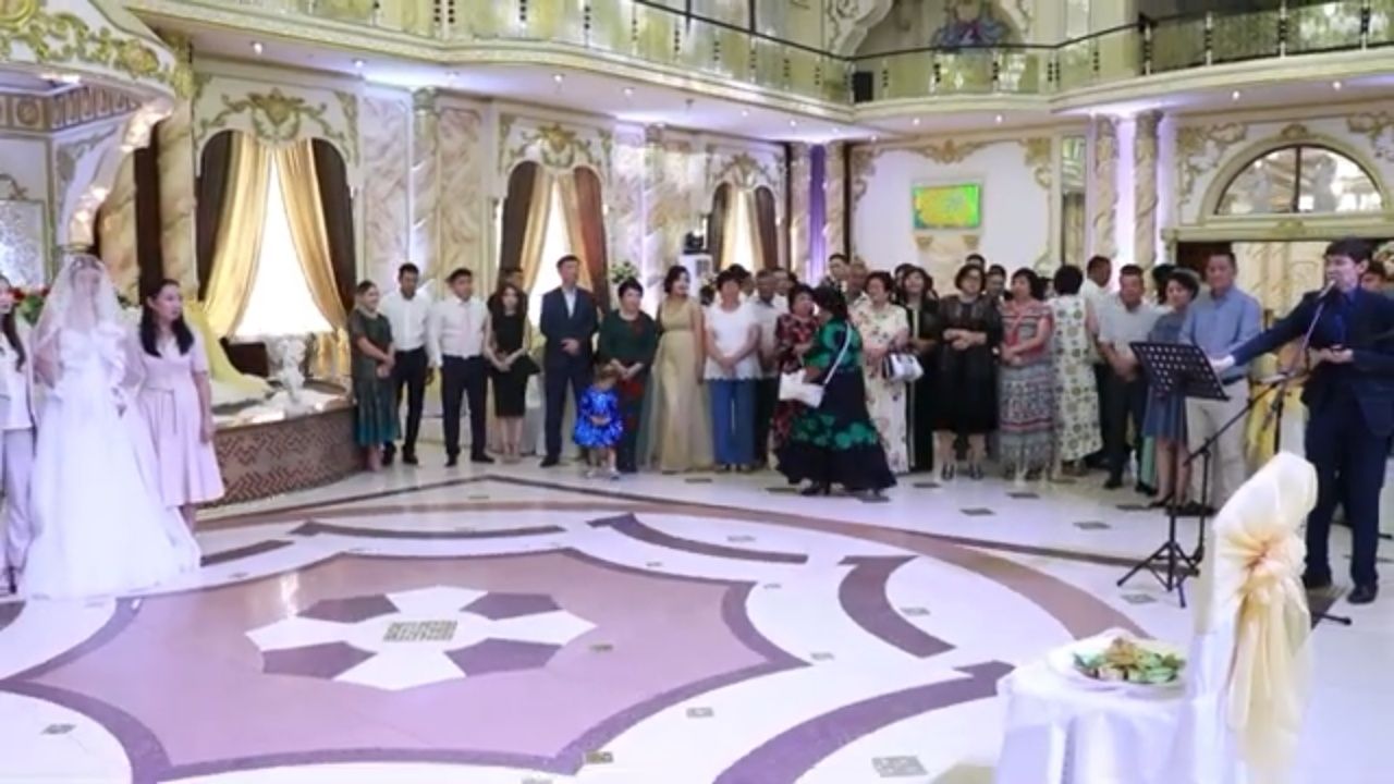 Тамада  Асаба домбырамен