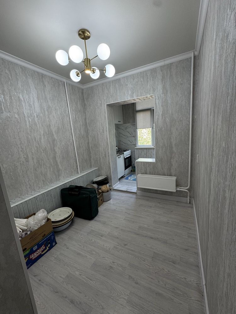 Продам 3 комн.кв - 8 мкр