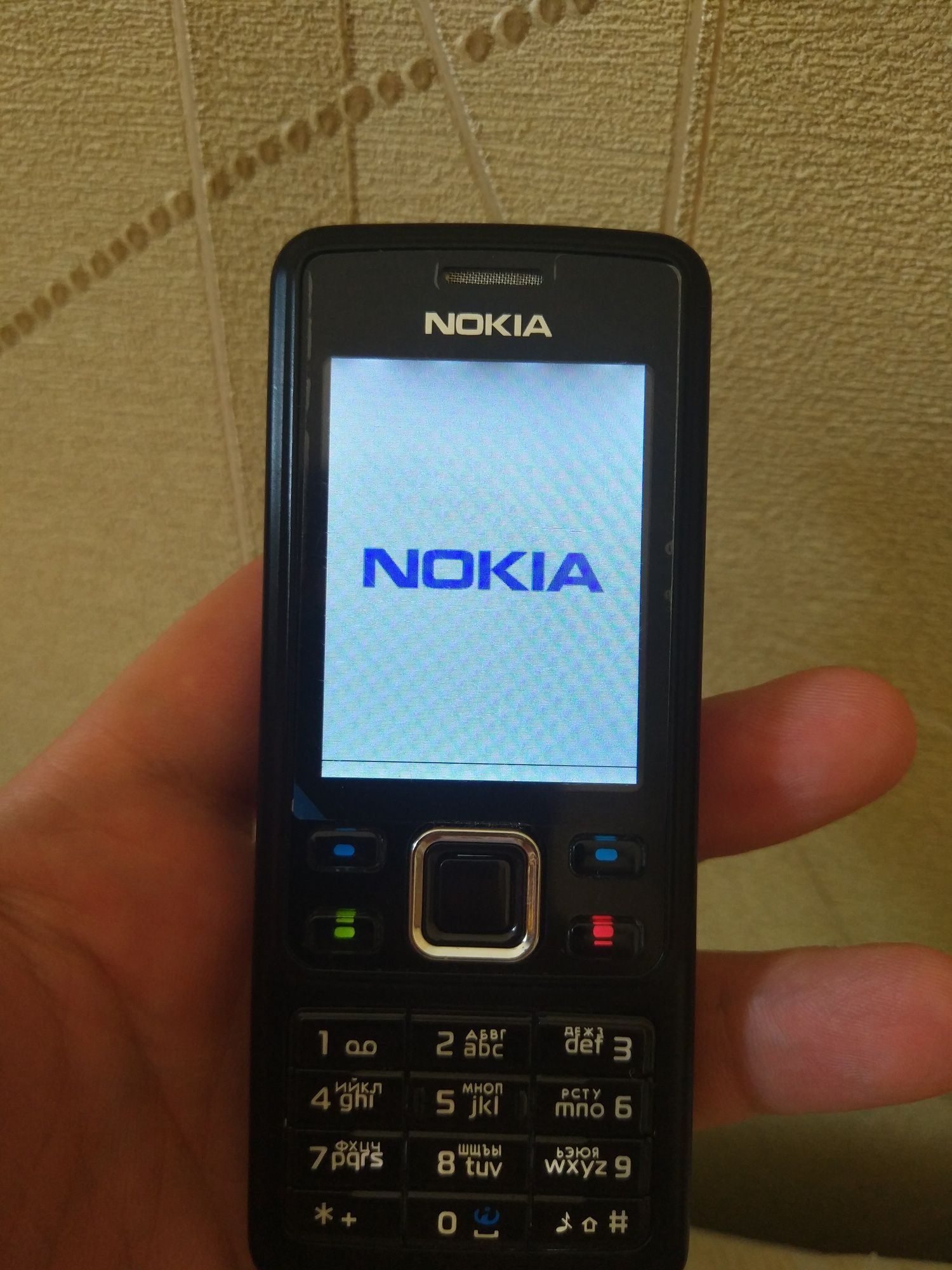Кнопочный телефон Nokia 6300 Black.