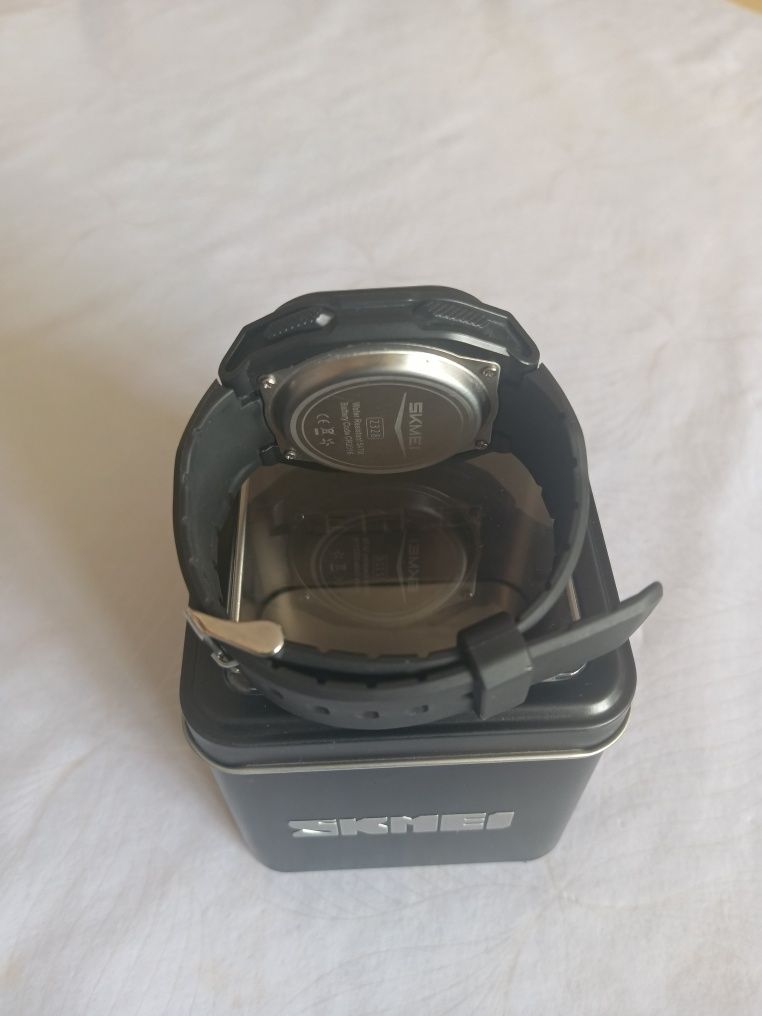 SKMEI 2328WT черный наручные часы
