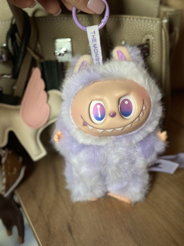 Игрушка Лабубу и поильники