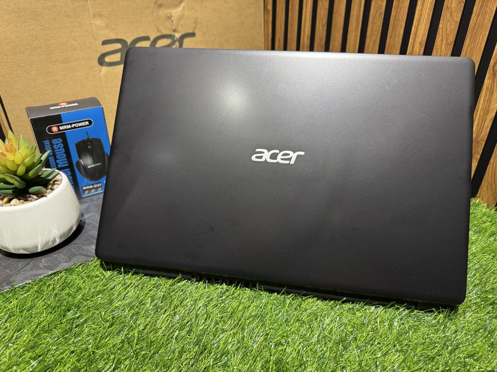 Ноутбук Acer Aspire 3 Core i5-6300U/8GB/SSD512GB/HD Graphics