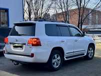 Диски с резиной на Toyota Land Cruiser 200.