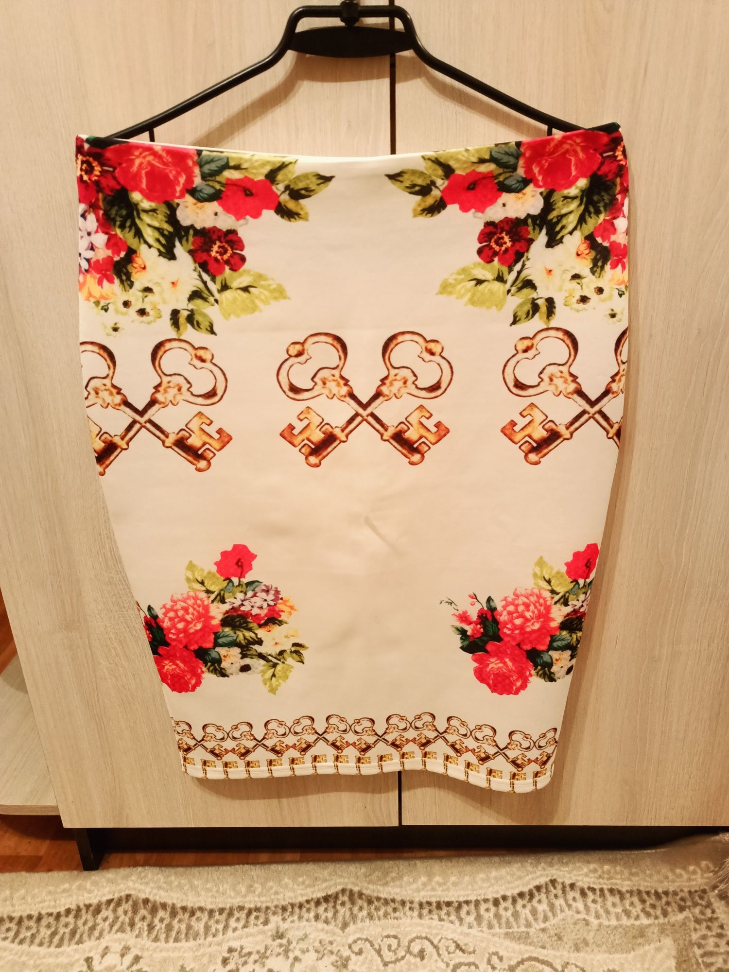Продам юбки новые
