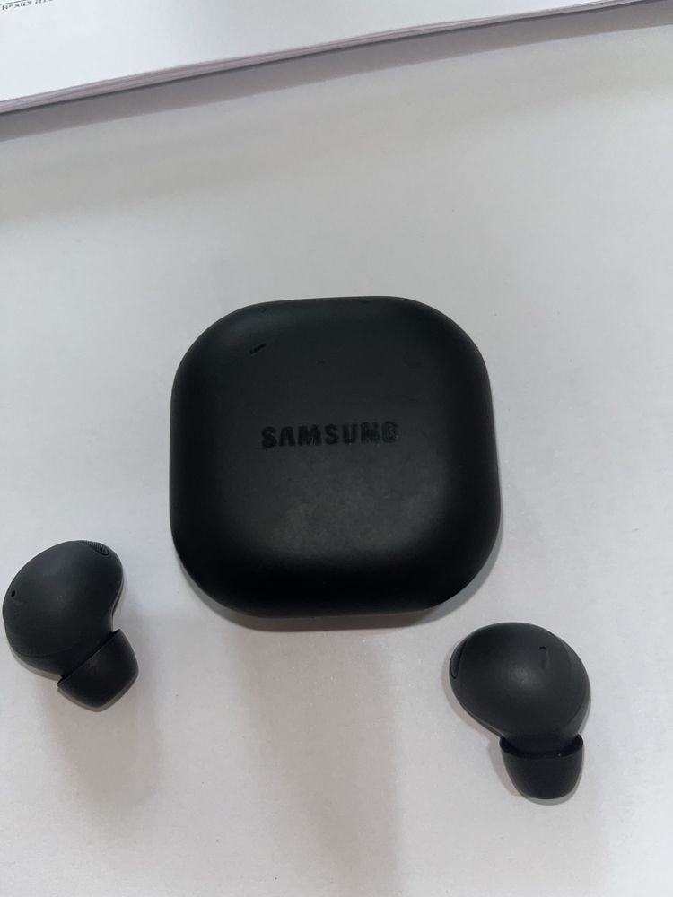 Продам наушники Samsung Galaxy Bads 2 Pro
