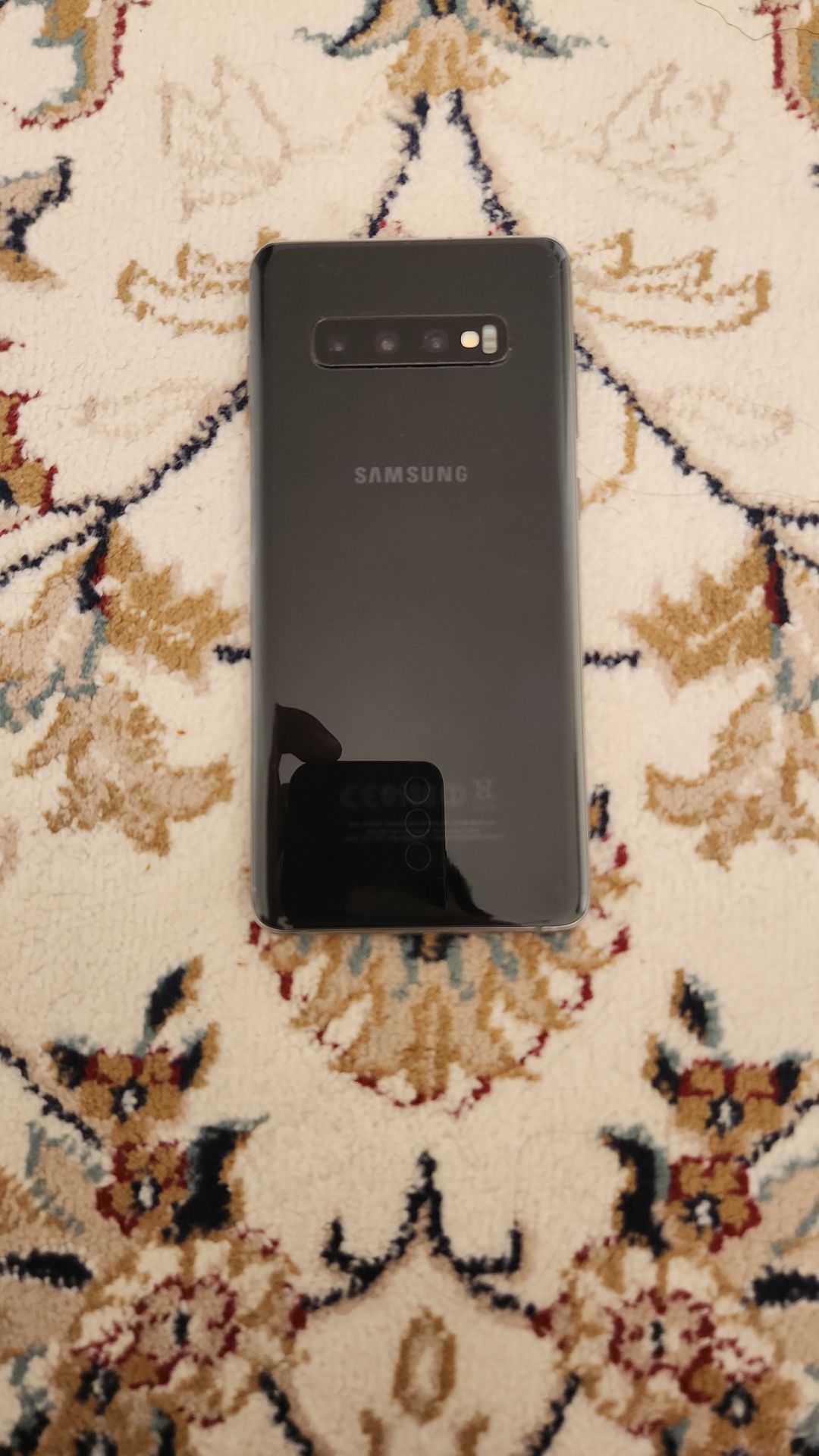 Samsung S10+ обмен айфон 11ге болад
