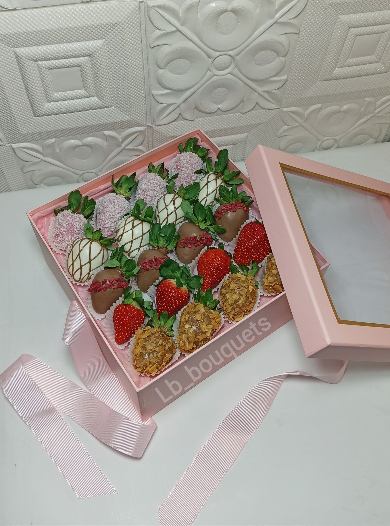 Клубника в шоколаде, цветы зефир букет, цветы, гул, гранат в шоколаде