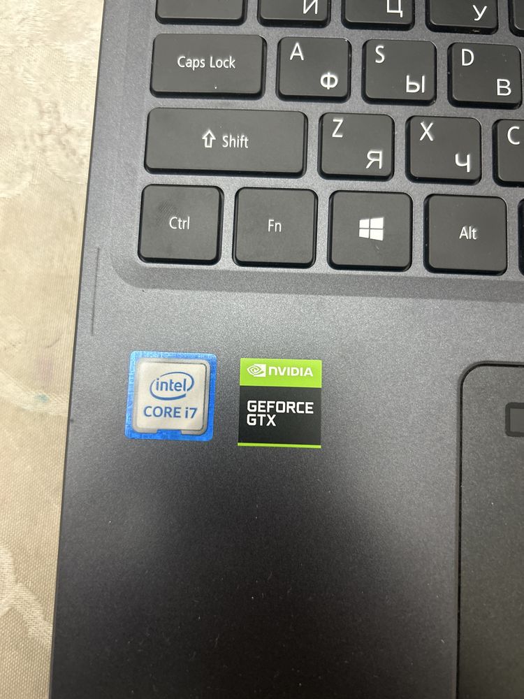 Корпус Acer aspire в идеальном состоянии.