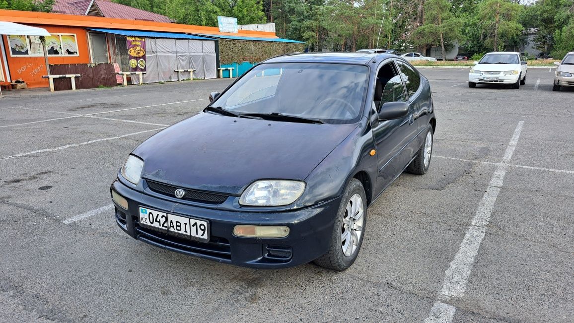 Продам Mazda 323
