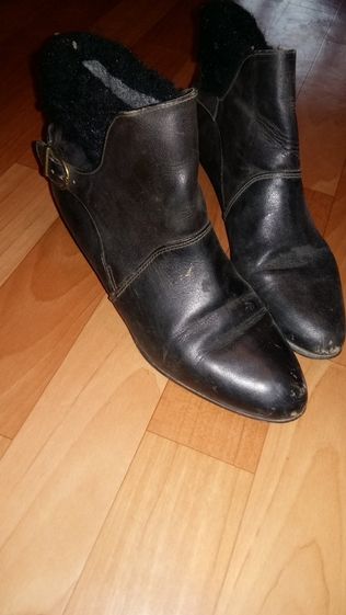 Ботики женские р40