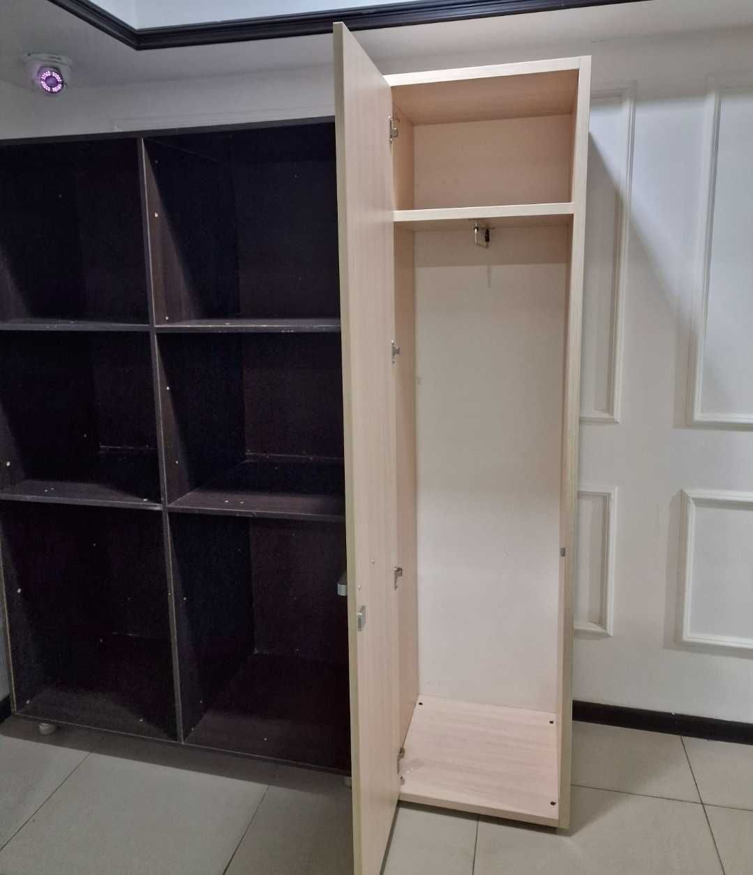 Продам мебель офисную, диваны, столы, тумбочки