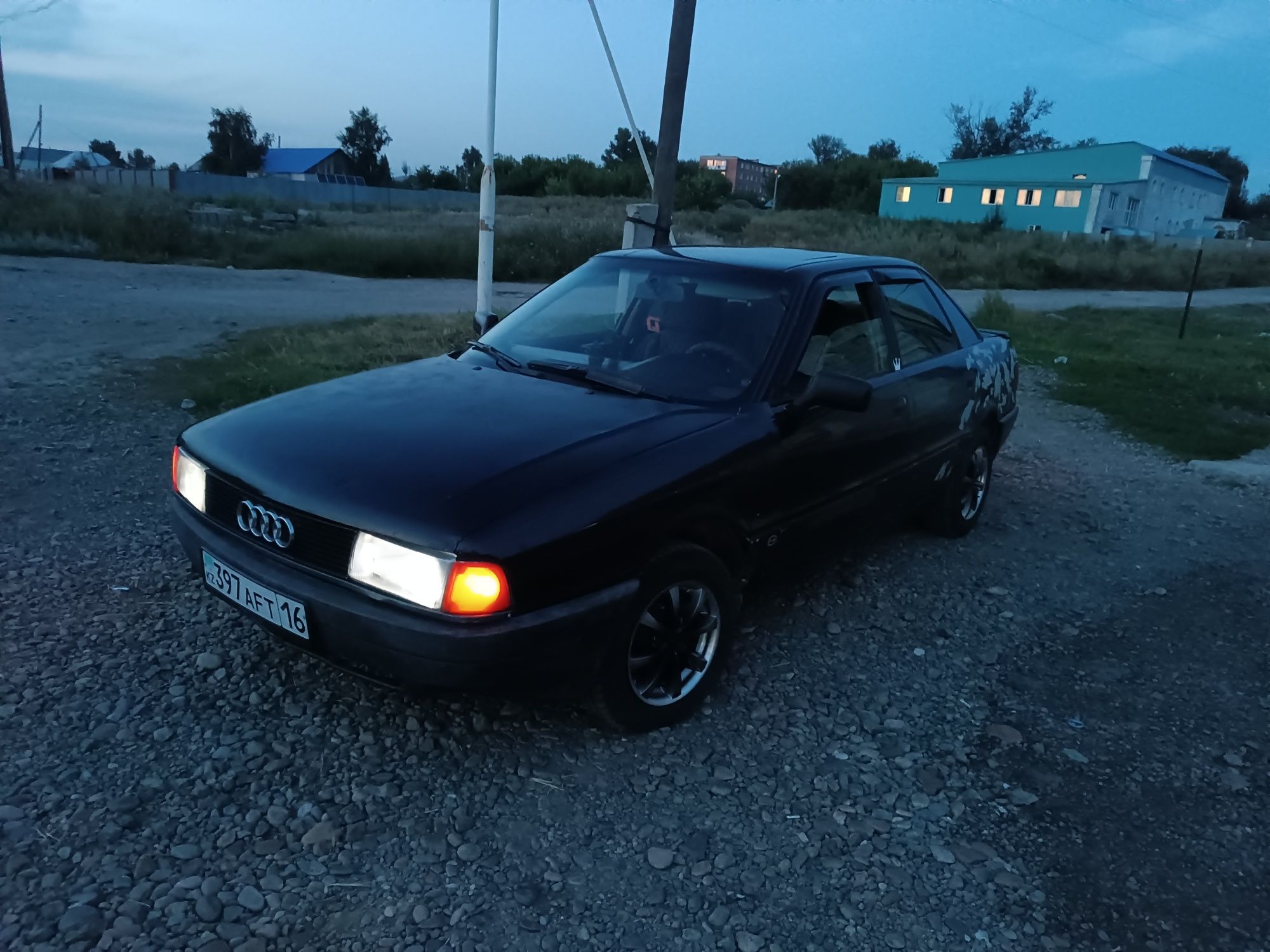 Продам Ауди80 б3