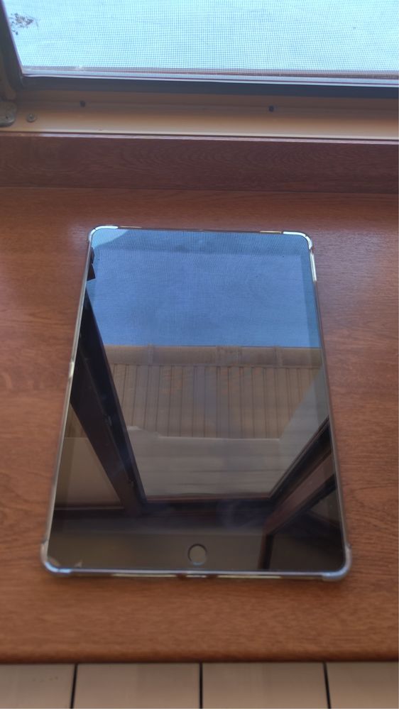 Ipad срочна продам