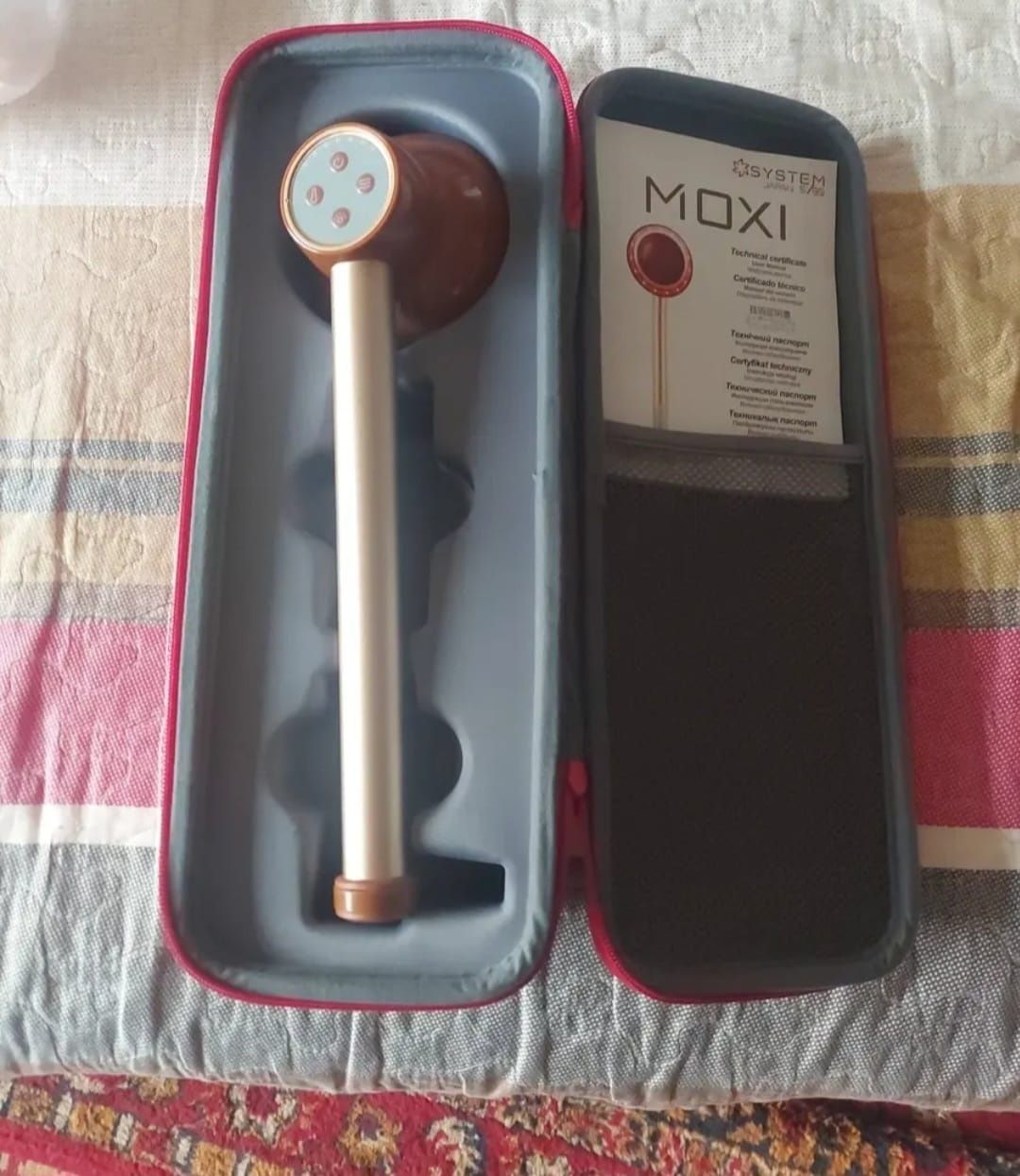 Японский массажер Moxi