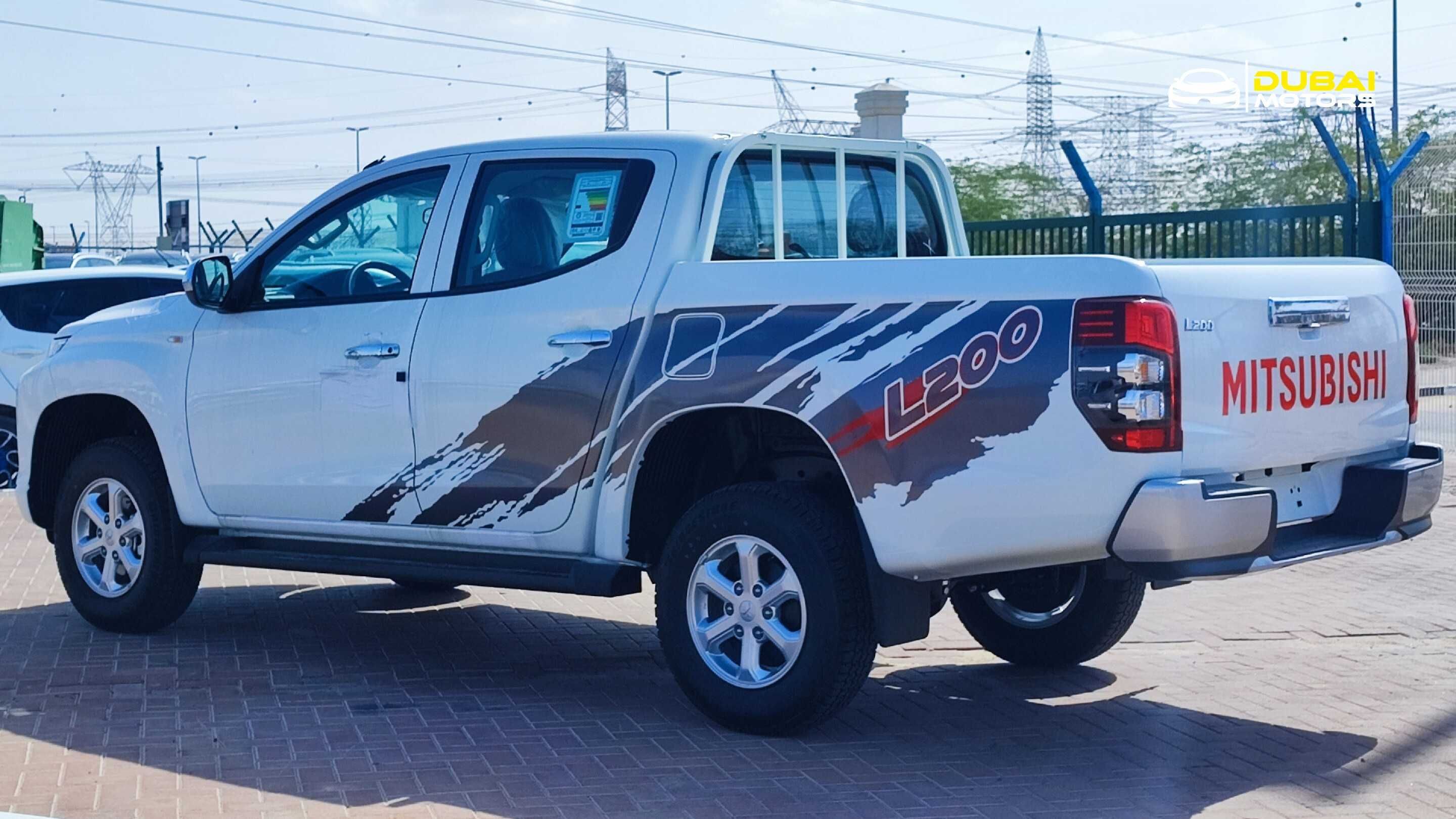 Автомобили из Дубая