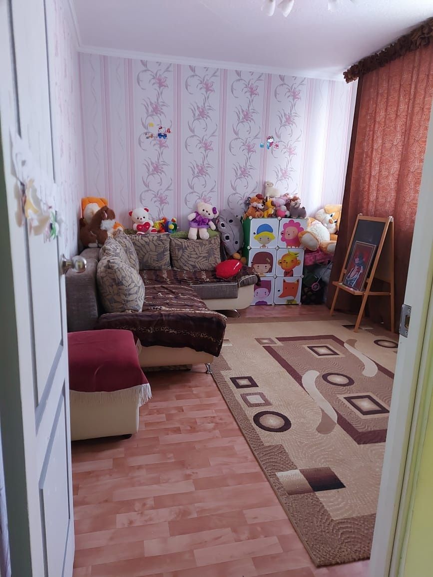Продам котедж в 20-м микрорайоне.