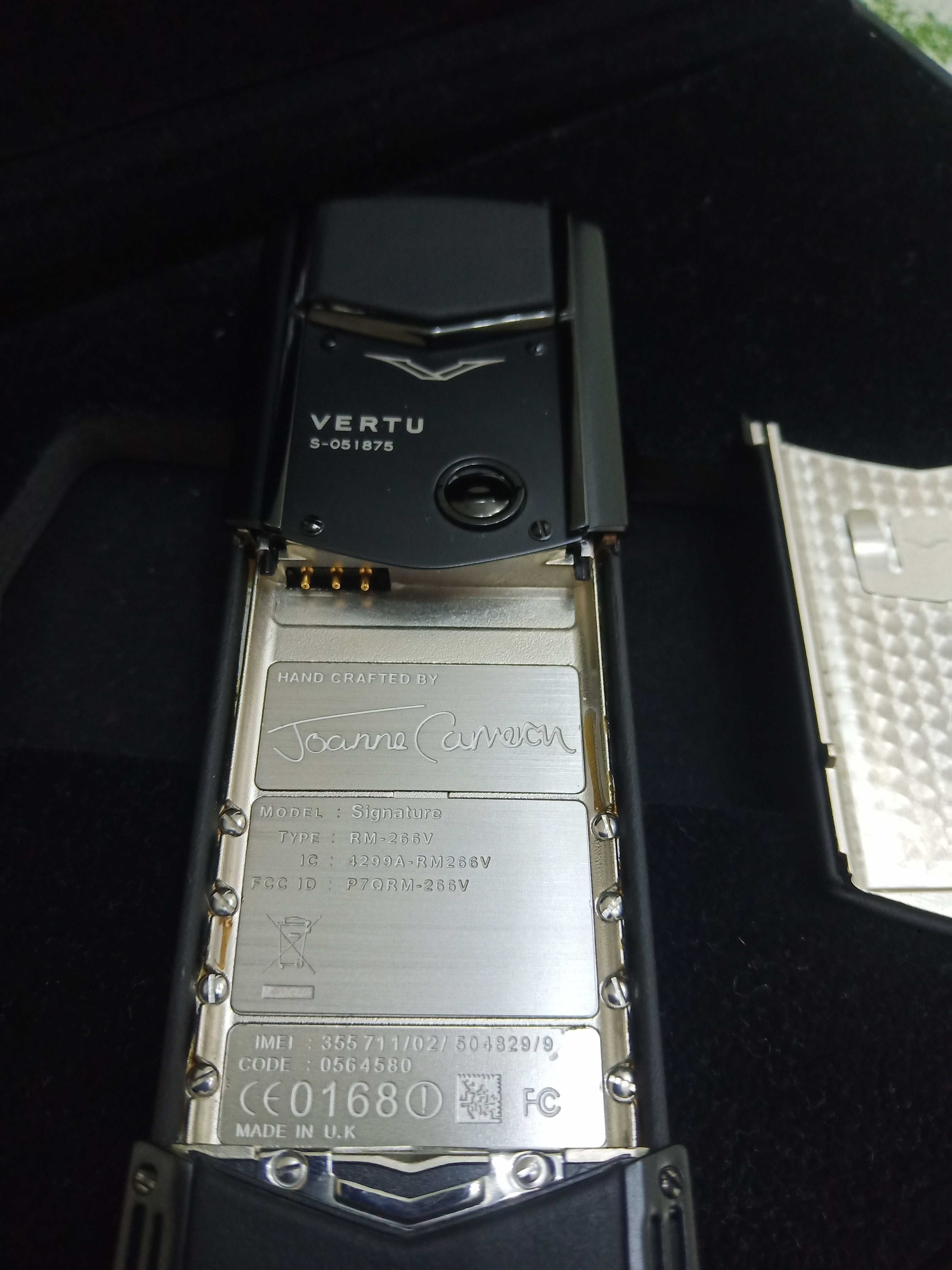 Продам VERTU телефон