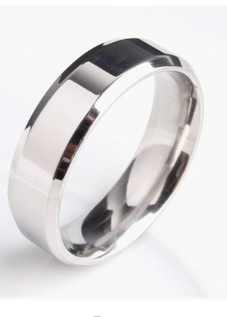 Серебряное кольцо
