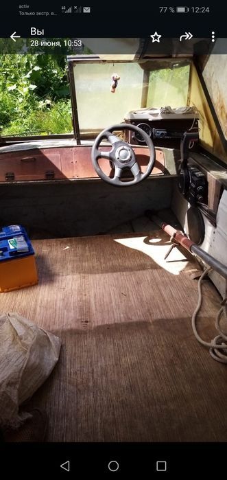 Продам гараж с моторной лодкой.