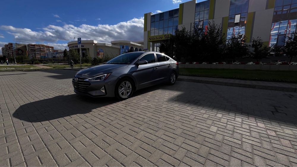 Продам hyundai elantra