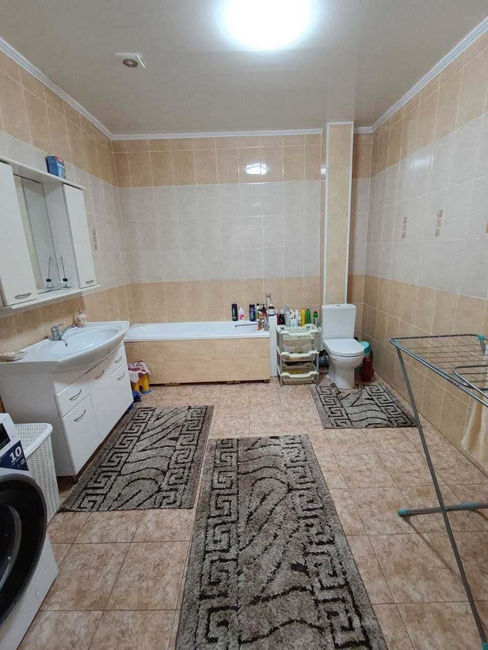 Продам коттедж в районе Плазы