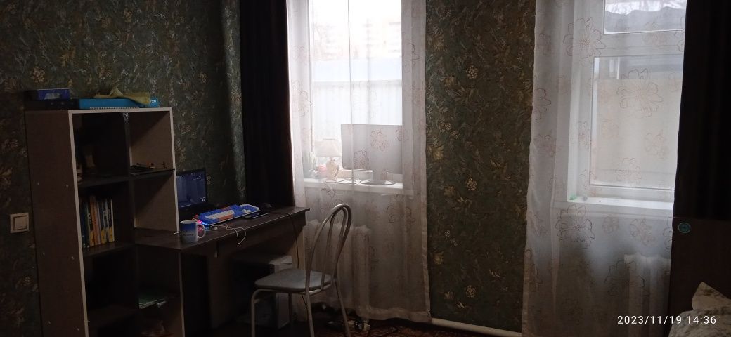 Продам отдельно стоящий 4 х комнатный дом