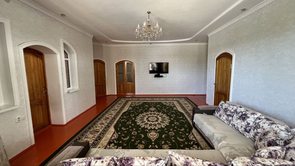 Үй сатылады.    .