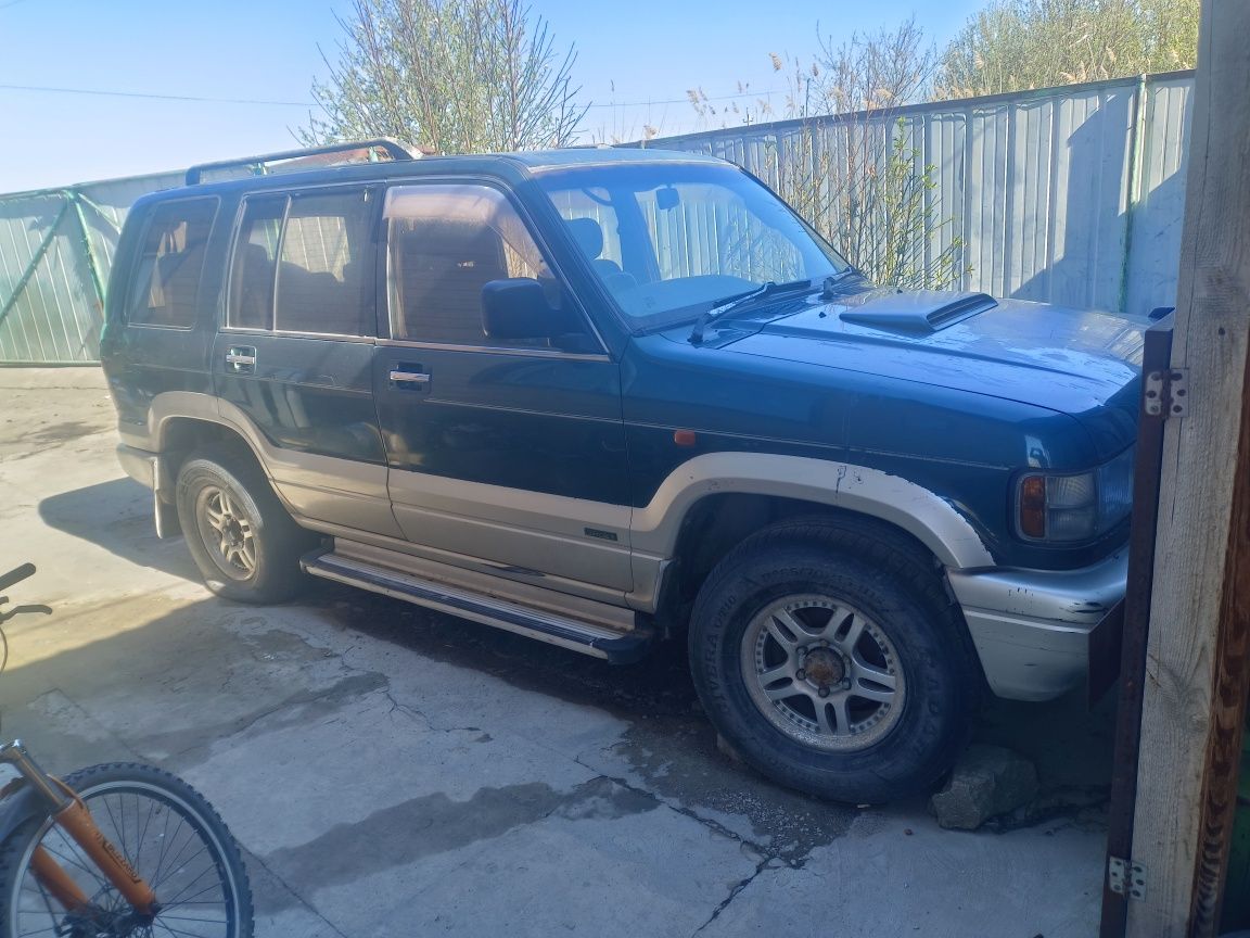 Срочно продам ISUZU Bighorn 1995 г.