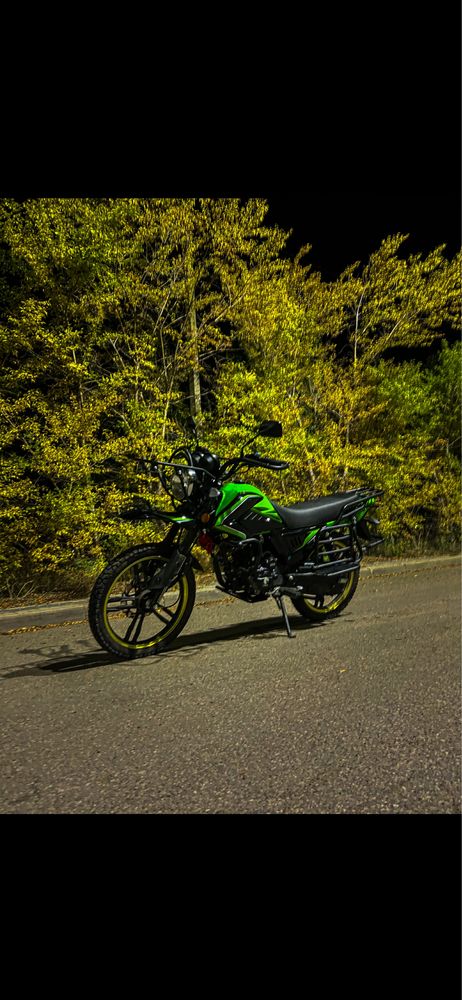 Мотоцикл 200куб