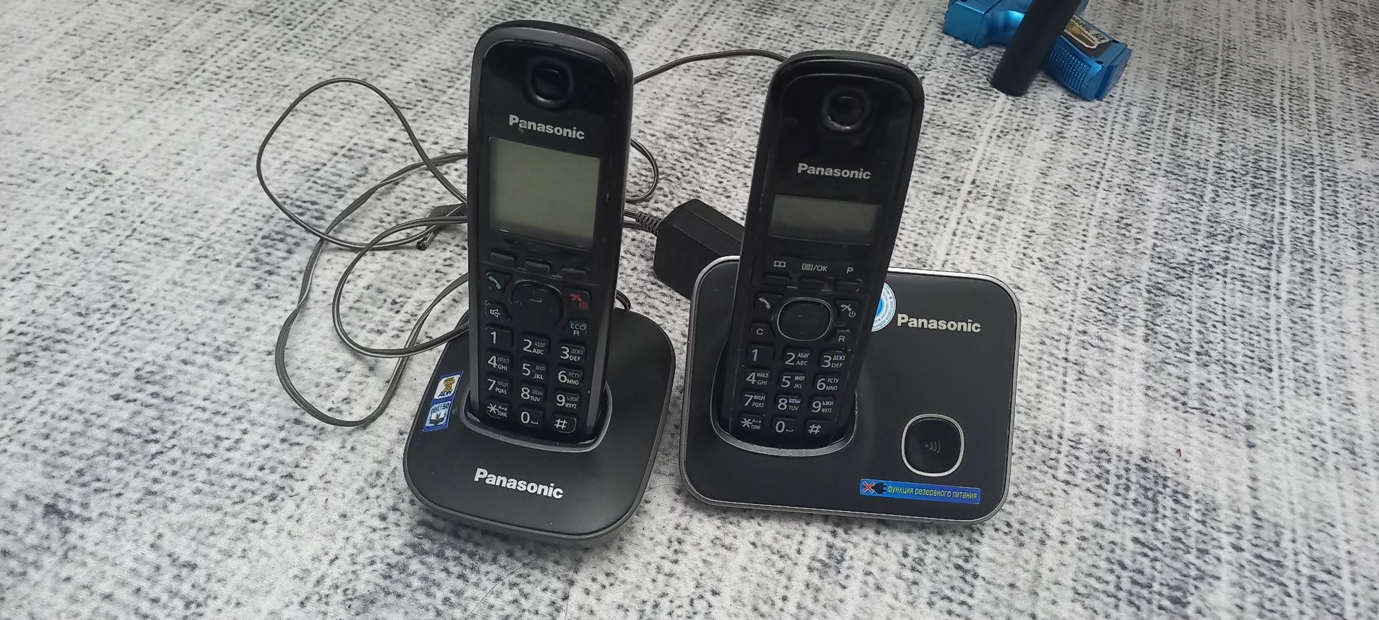 Продам panasonik телефон за 2000 на запчасти