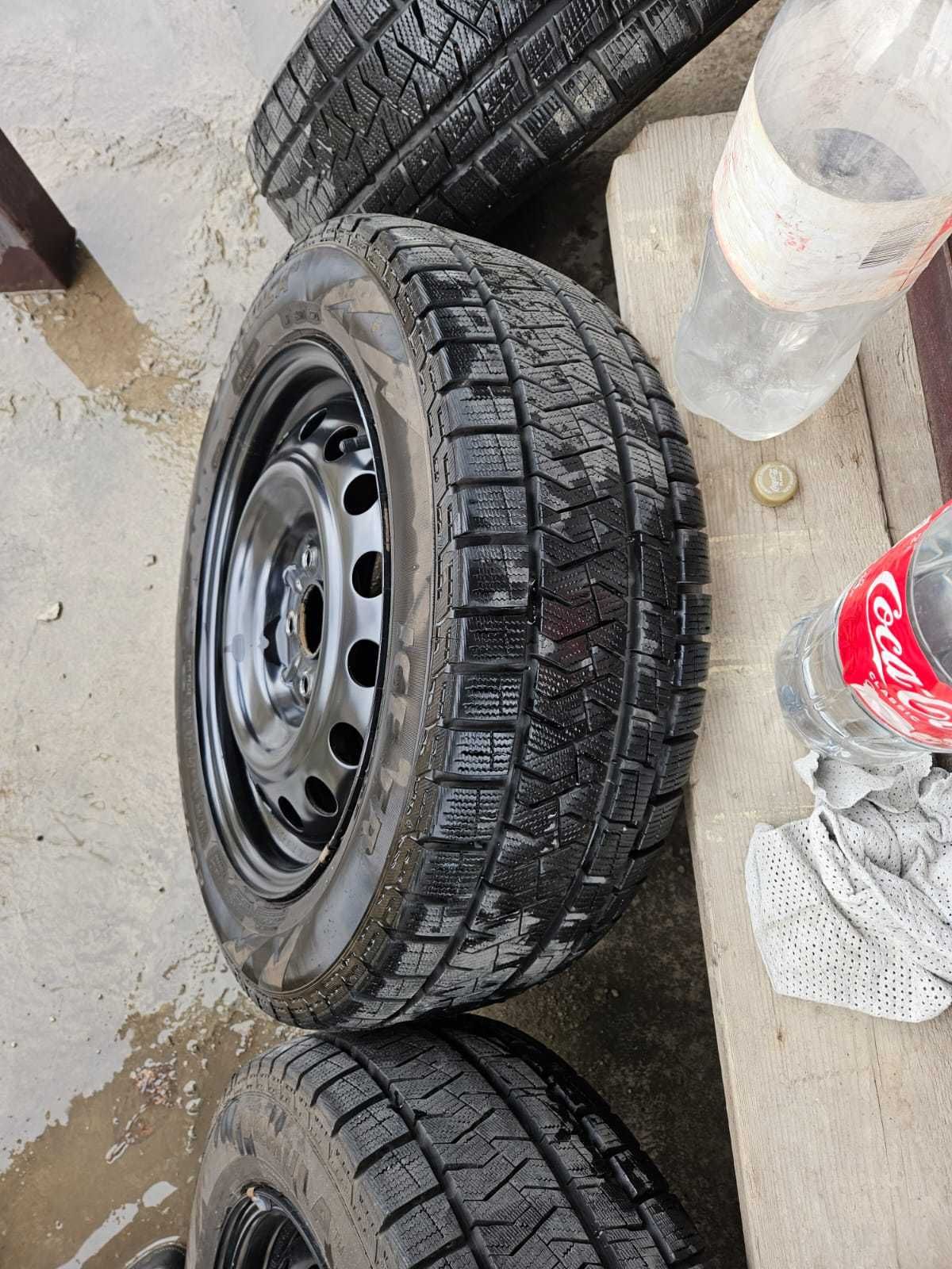Зимние шины с дисками 205/55/16