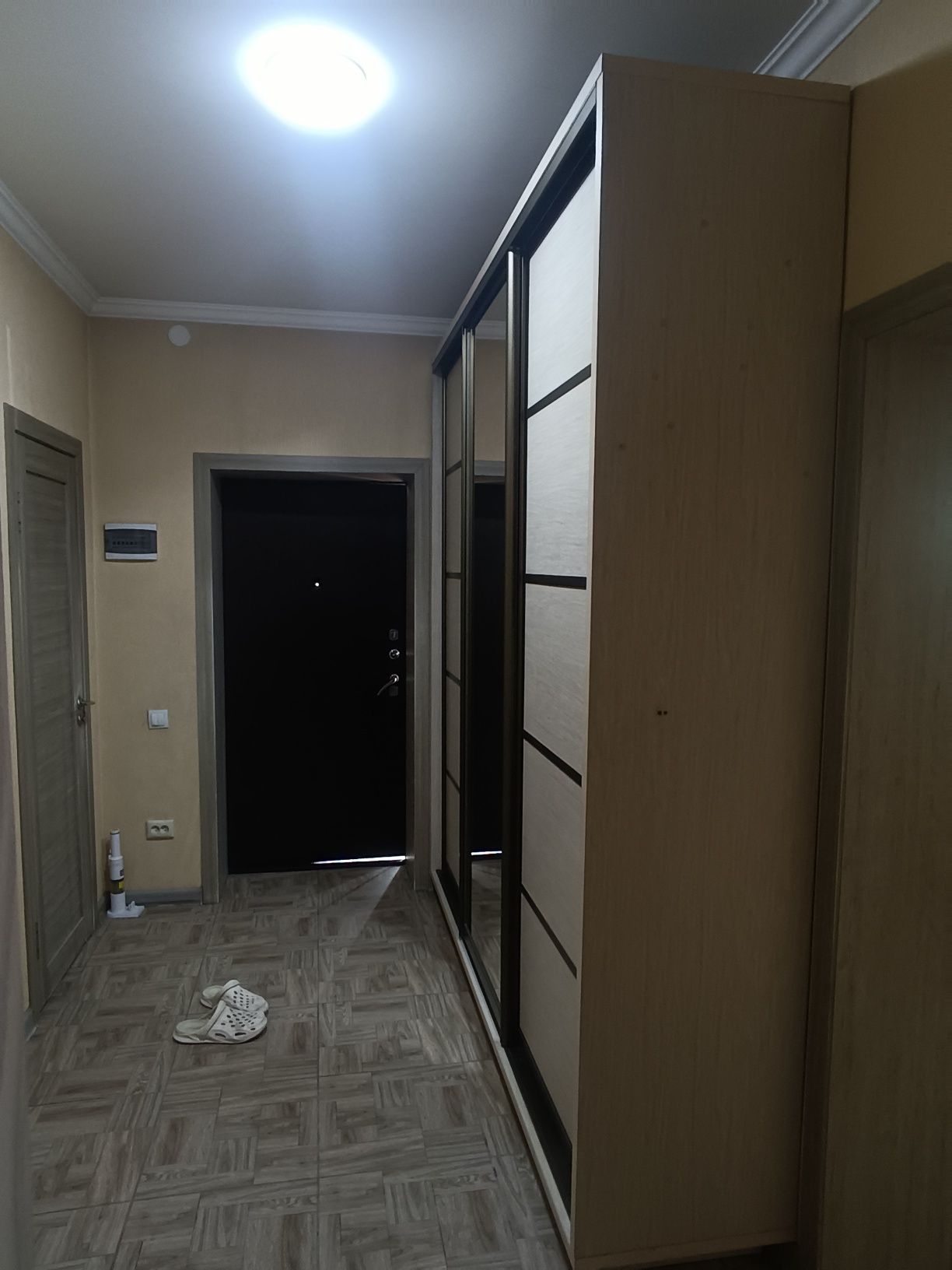 Шкаф для прихожей