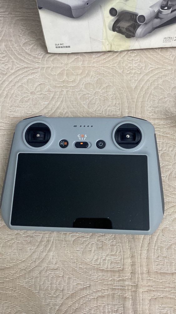 Дрон DJI Mini 3 Pro белый + DJI RC