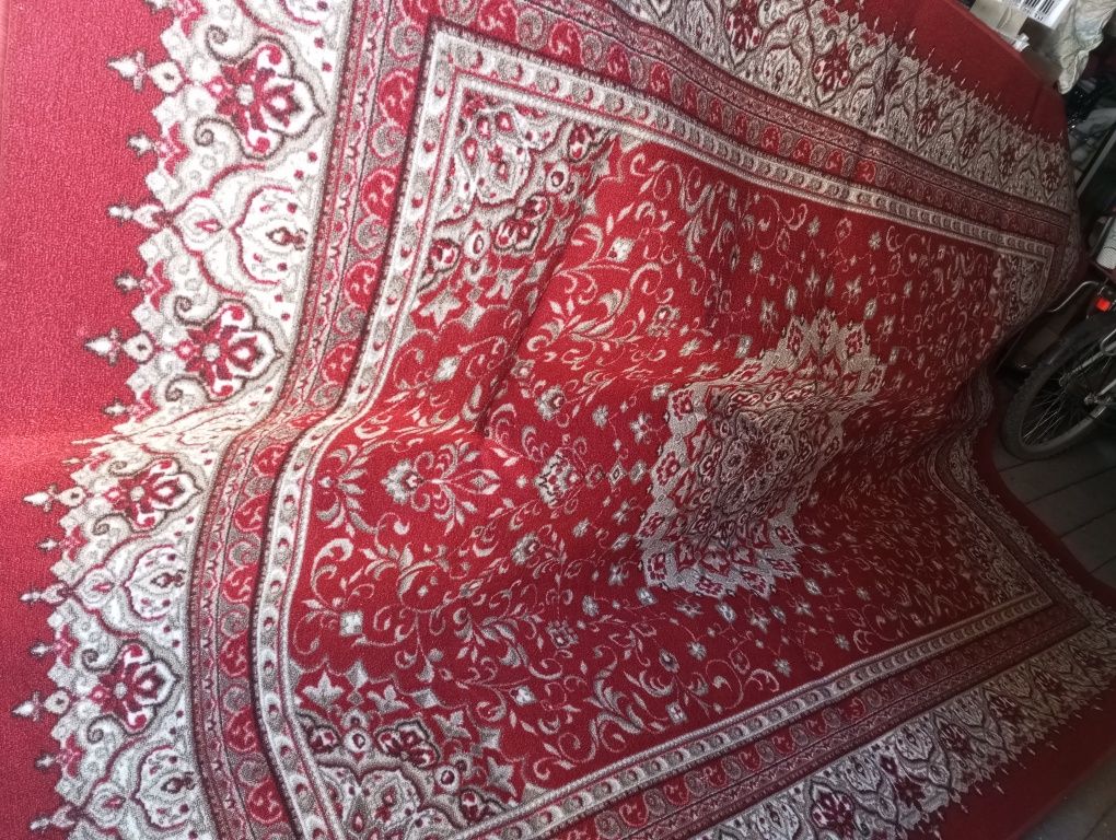 Продам    палас.