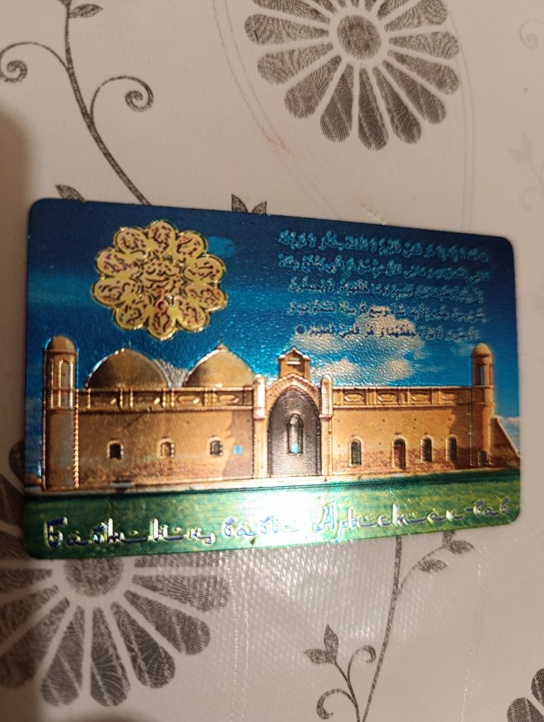 Продам магнитики на холодильник
