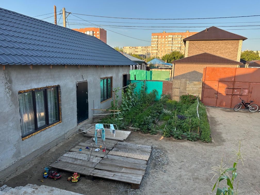 Продам большой дом в центре