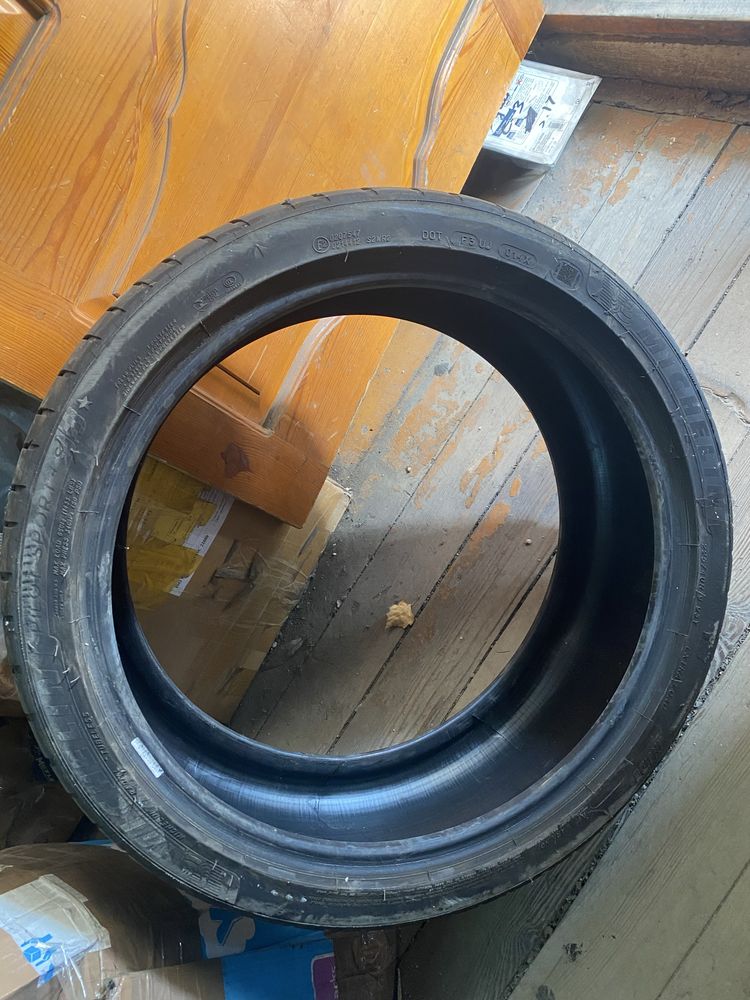 Шины 225/40/19 michelin