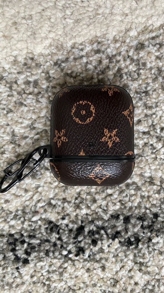 AirPods 2, Apple Watch 3 series 42 mm