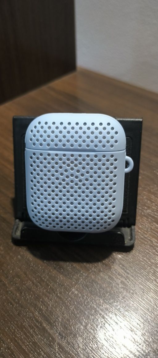Продам кейс для наушников AirPods