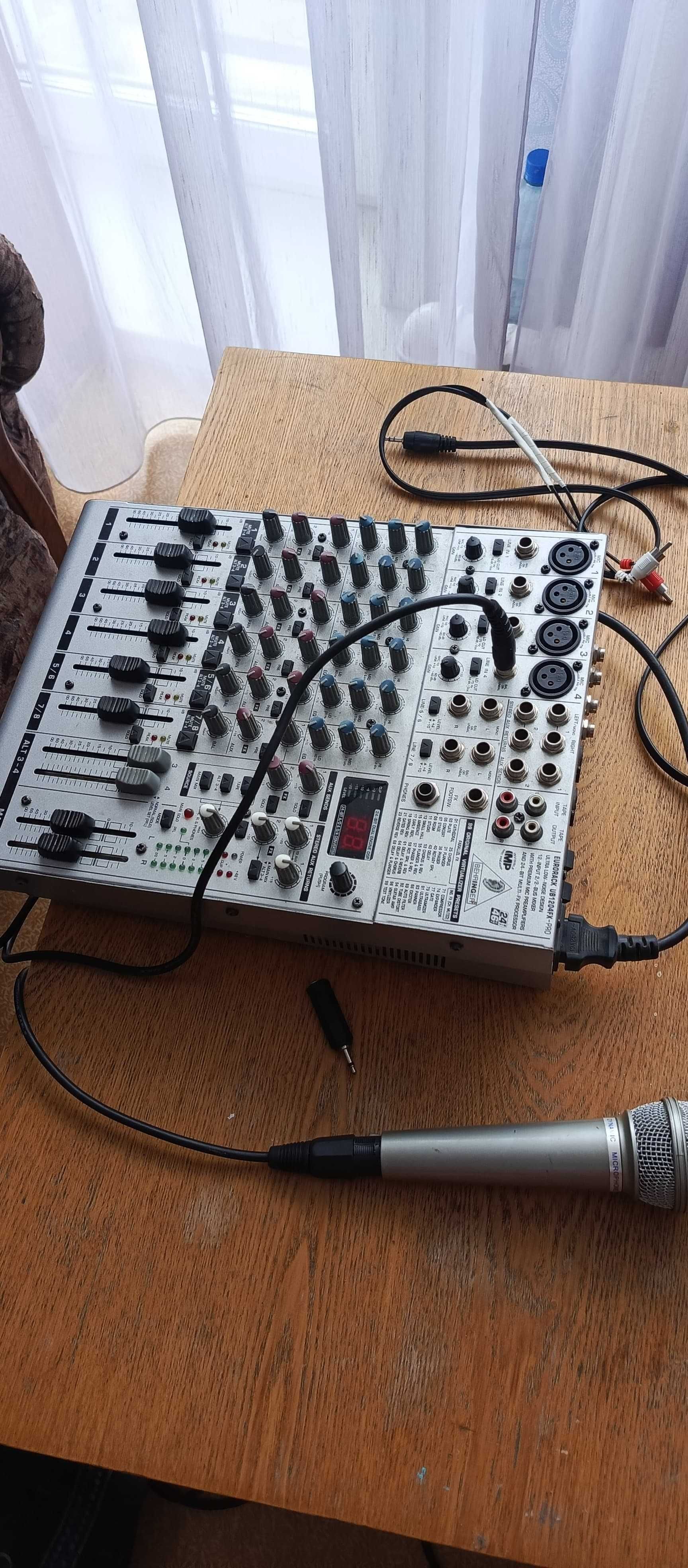 Микшерный пульт BERINGER EURORACK UB 1204 FX PRO (пассивный)