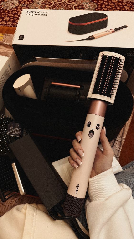 продам новый Dyson Airwrap HS05 в розовом цвете
