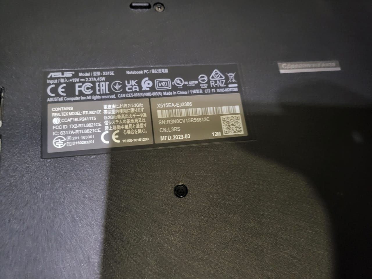 Продам современный офисный ноутбук Asus