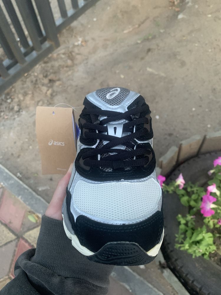 продам asics Gel-Nyc