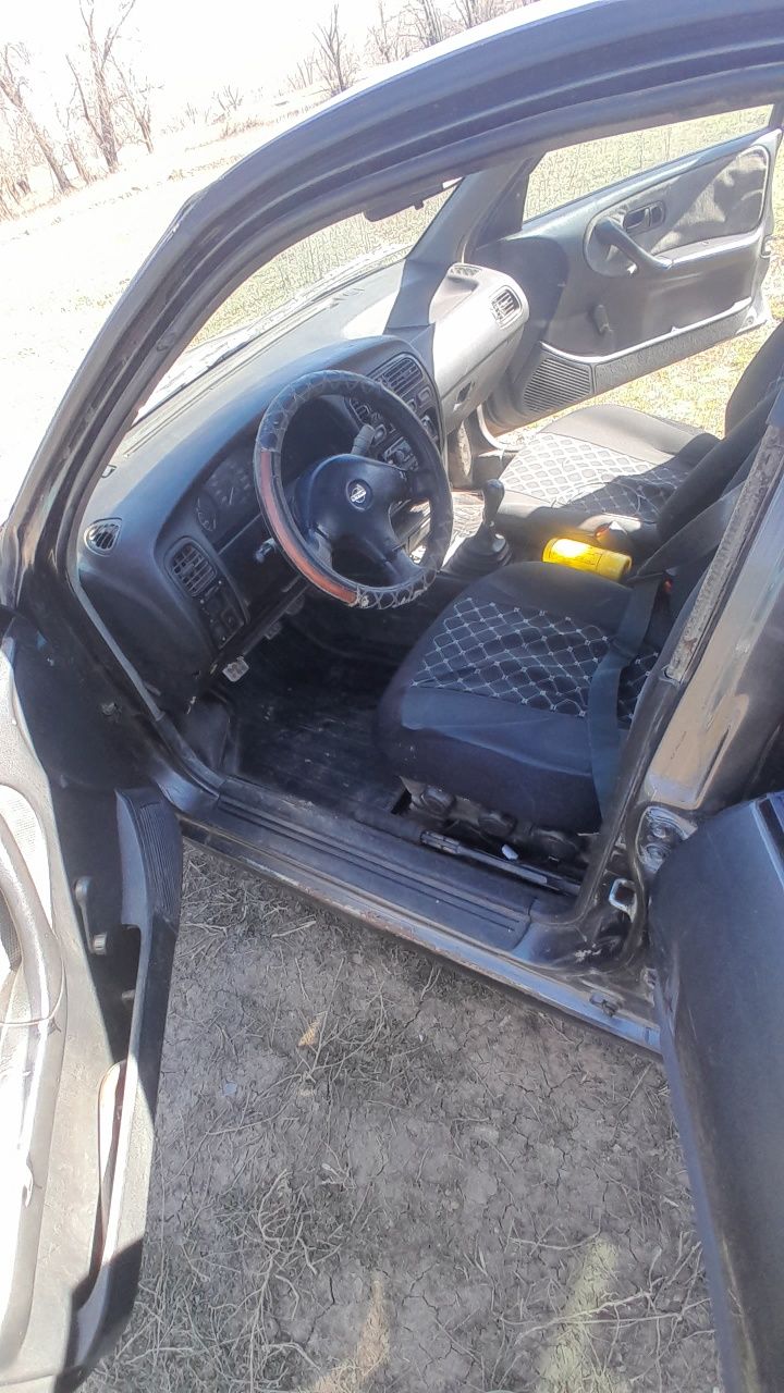 Nissan primera p10