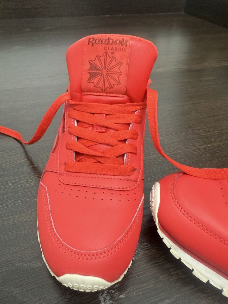 кроссовки Reebok   кросы обувь