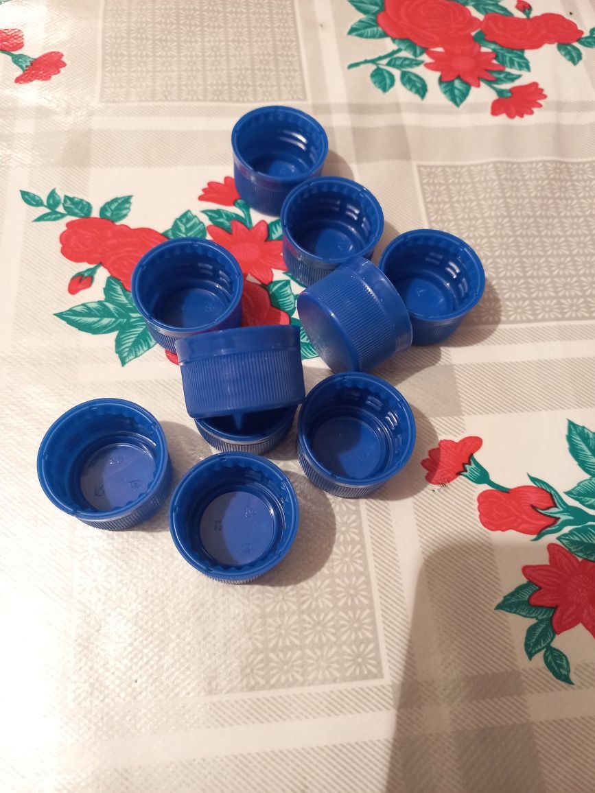 крышки для пластиковых бутылок