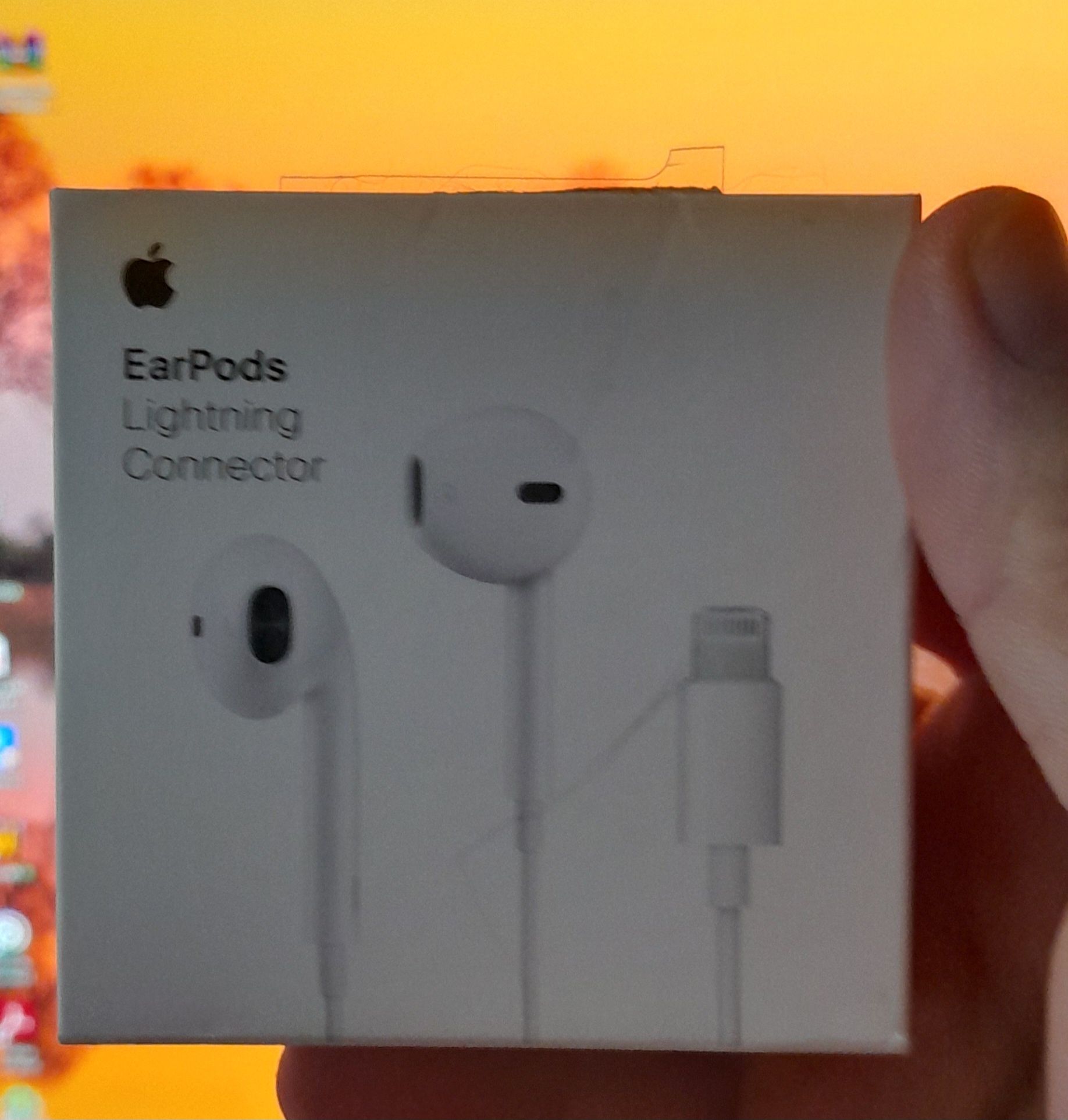 Продам наушники apple earpods lightning